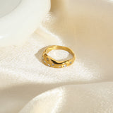 Snake Pave Ring Gold